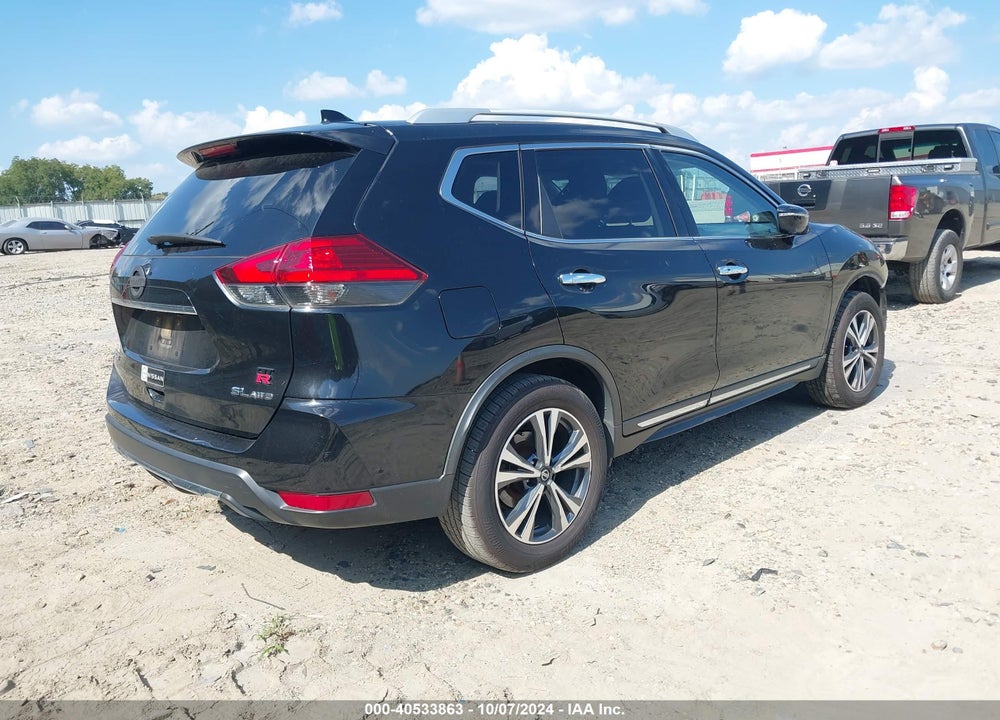 2017 NISSAN ROGUE SL VIN: JN8AT2MVXHW251036