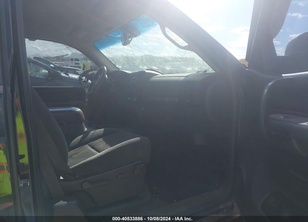2009 CHEVROLET SILVERADO 1500 LT VIN: 1GCEK29069Z209363