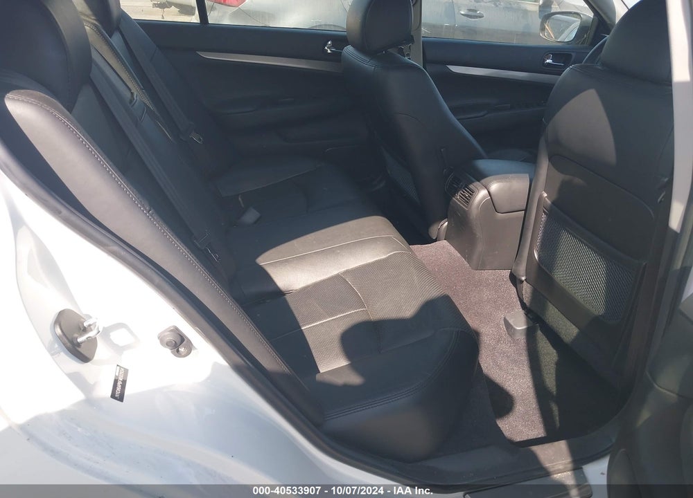 2015 INFINITI Q40 VIN: JN1CV6AP6FM502934