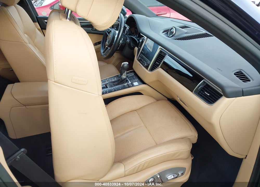 2018 PORSCHE MACAN VIN: WP1AA2A54JLB03041