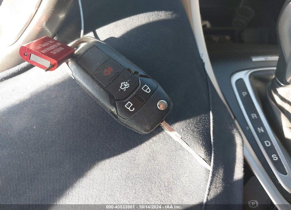 2015 FORD FUSION SE VIN: 3FA6P0H9XFR104762