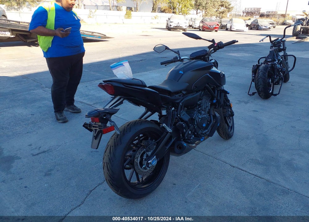 2021 YAMAHA MT07 C VIN: JYARM32Y7MA000363