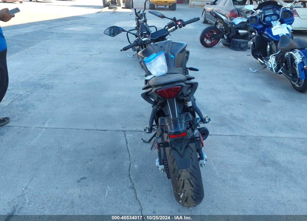 2021 YAMAHA MT07 C VIN: JYARM32Y7MA000363