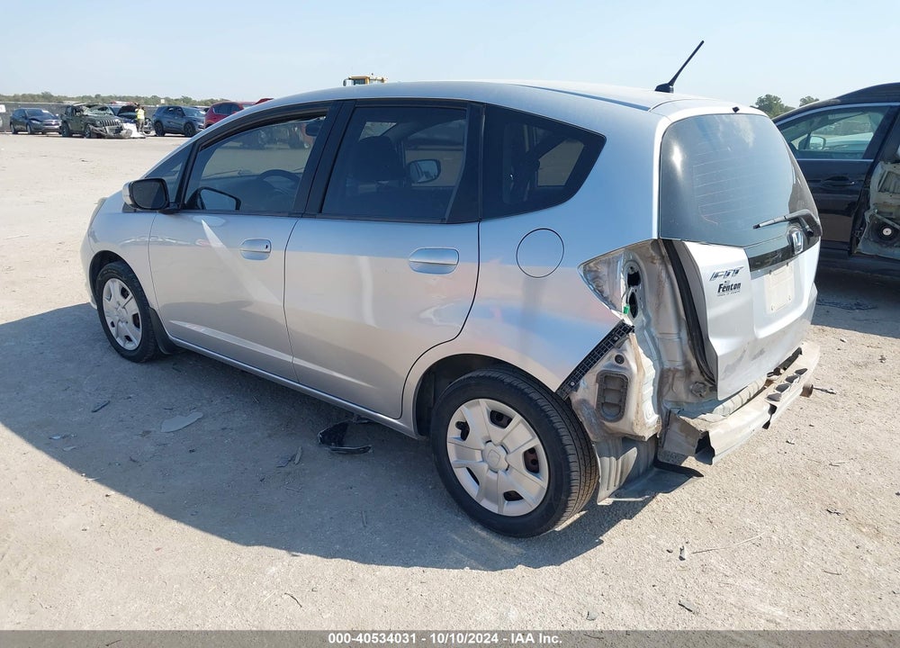 2013 HONDA FIT VIN: JHMGE8H39DC078003
