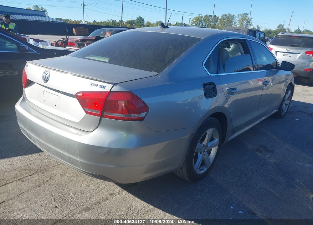 2012 VOLKSWAGEN PASSAT 2.0L TDI SE VIN: 1VWBN7A30CC072960