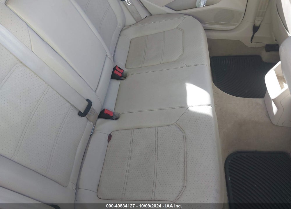 2012 VOLKSWAGEN PASSAT 2.0L TDI SE VIN: 1VWBN7A30CC072960