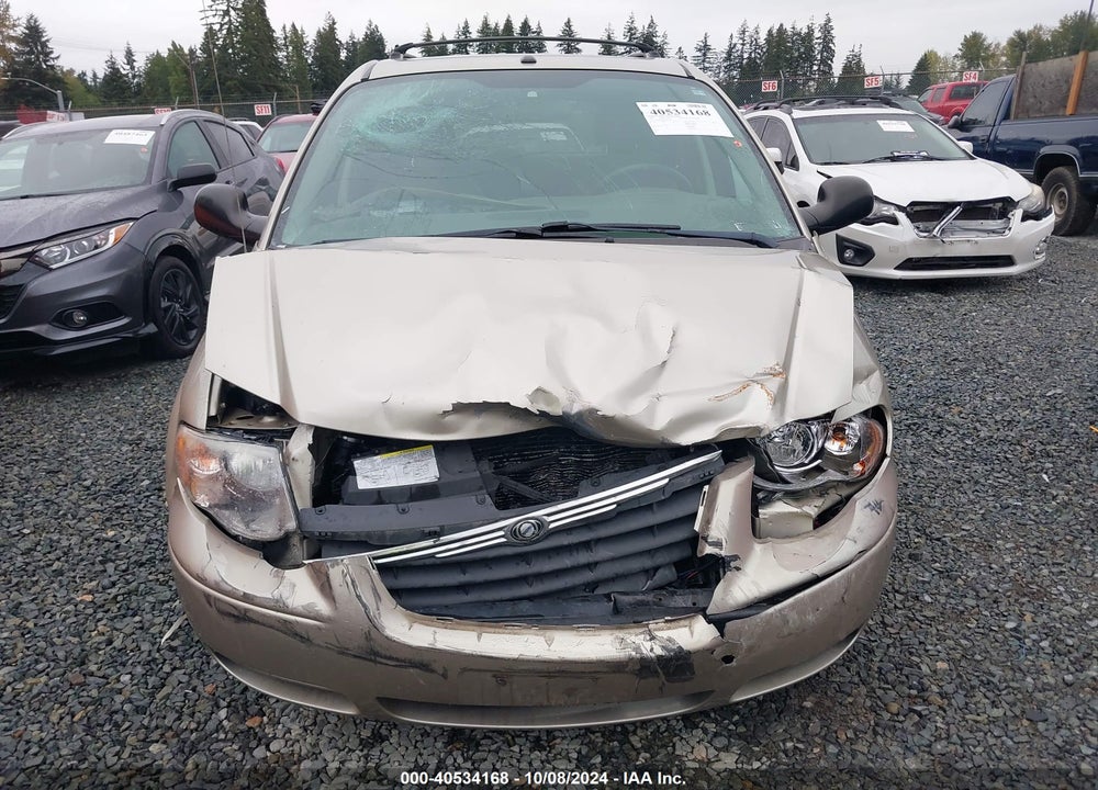 2006 CHRYSLER TOWN & COUNTRY LX VIN: 1A4GP44R86B753082