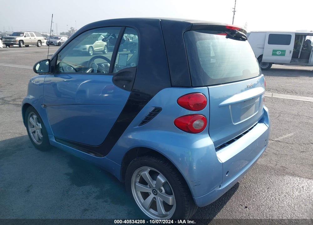 2012 SMART FORTWO PASSION/PURE VIN: WMEEJ3BA2CK535433