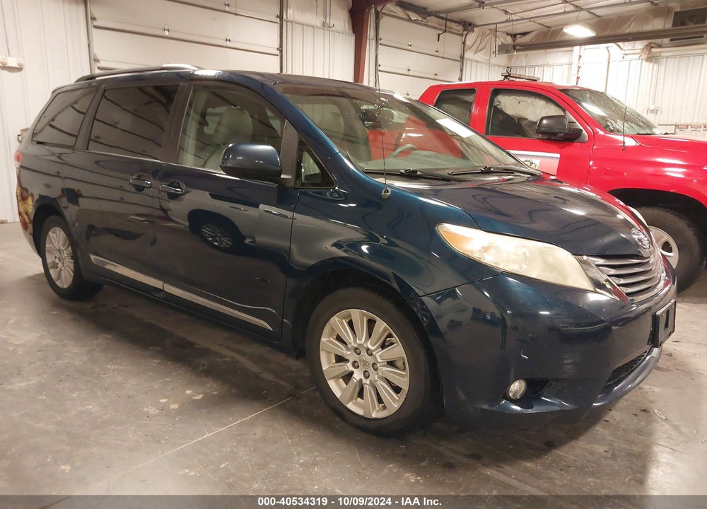 2012 TOYOTA SIENNA XLE 7 PASSENGER VIN: 5TDDK3DC8CS030821