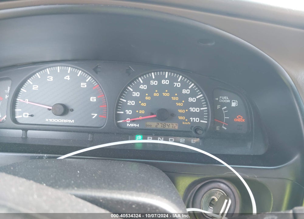 2000 TOYOTA 4RUNNER SR5 V6 VIN: JT3GN86R4Y0142856