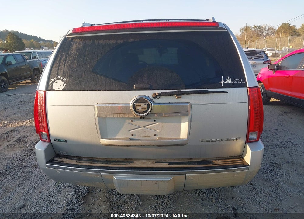 2011 CADILLAC ESCALADE LUXURY VIN: 1GYS4BEF0BR148874