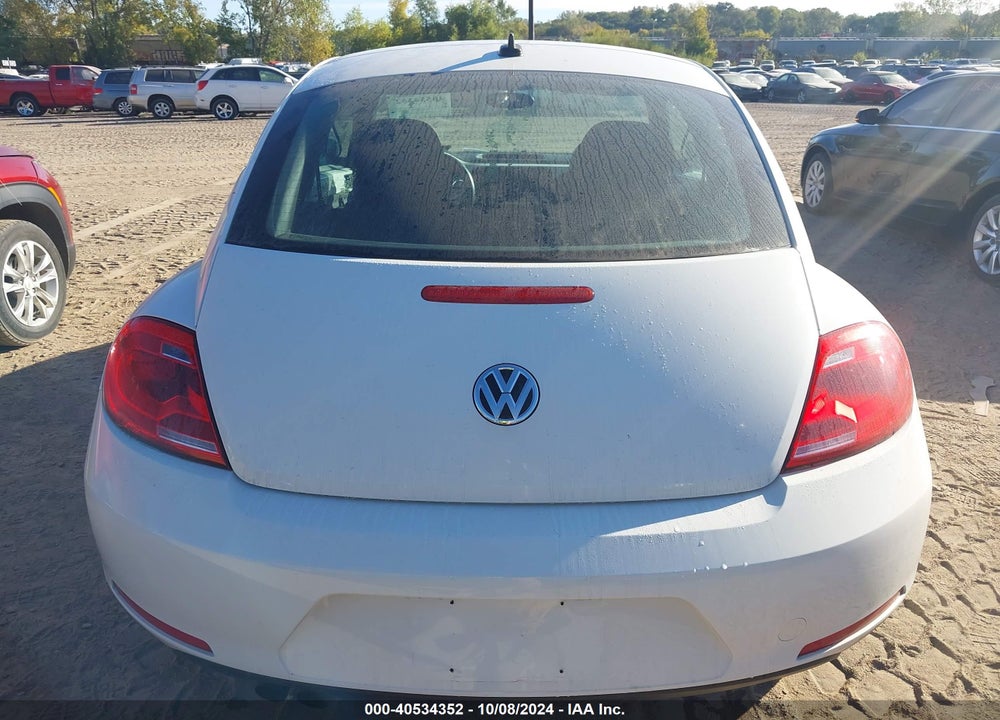 2014 VOLKSWAGEN BEETLE 2.5L VIN: 3VWJX7AT4EM612169