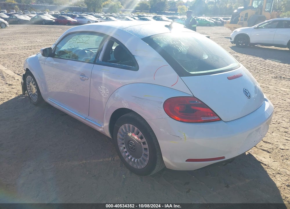 2014 VOLKSWAGEN BEETLE 2.5L VIN: 3VWJX7AT4EM612169