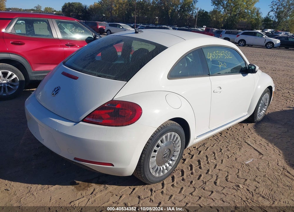 2014 VOLKSWAGEN BEETLE 2.5L VIN: 3VWJX7AT4EM612169