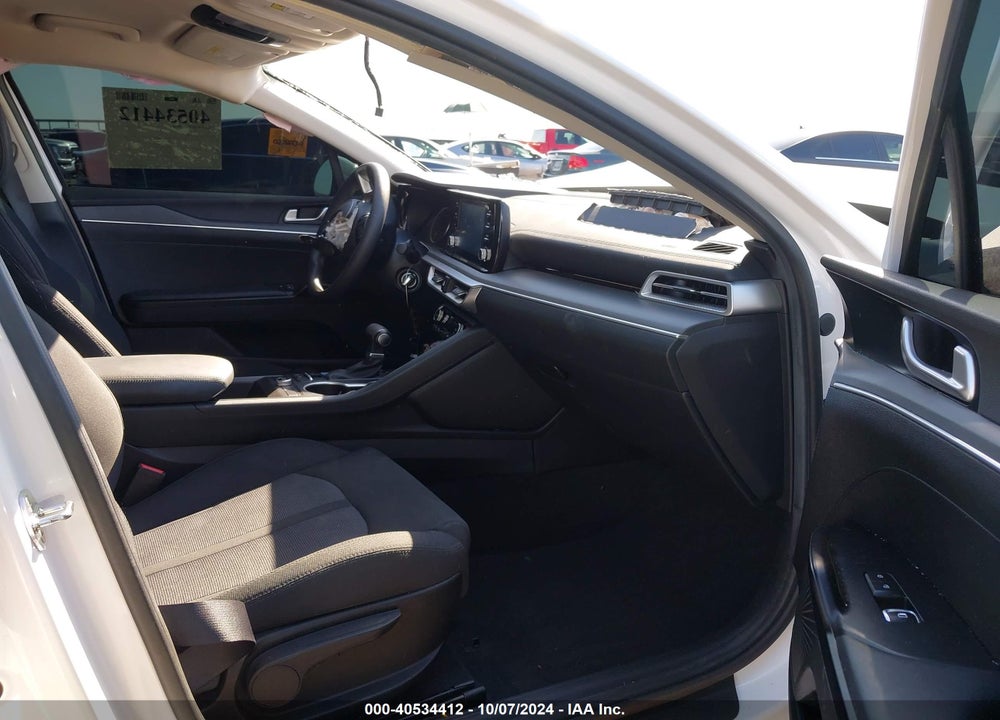 2022 KIA K5 LX VIN: 5XXG24J23NG123748