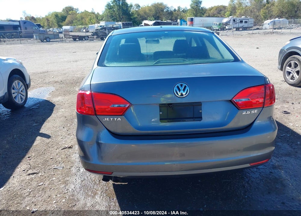 2013 VOLKSWAGEN JETTA 2.5L SE VIN: 3VWDP7AJ6DM281962