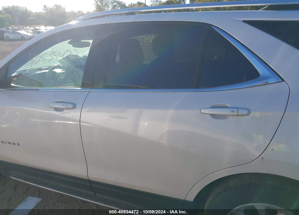 2018 CHEVROLET EQUINOX LT VIN: 2GNAXSEV9J6298175