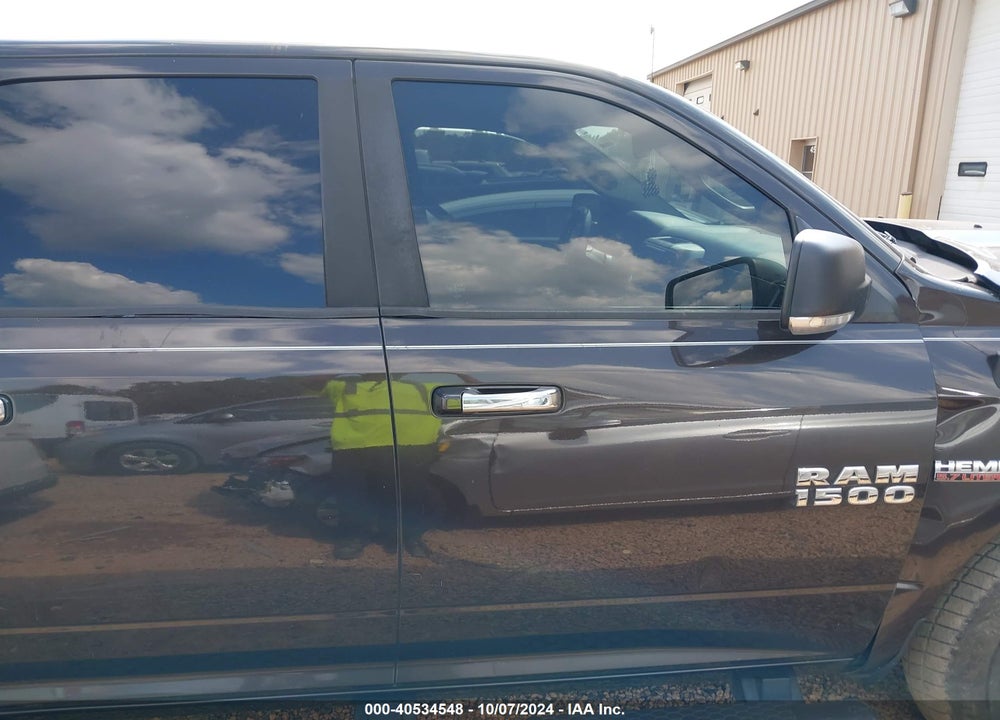 2016 RAM 1500 VIN: 3C6RR6LT3GG292410