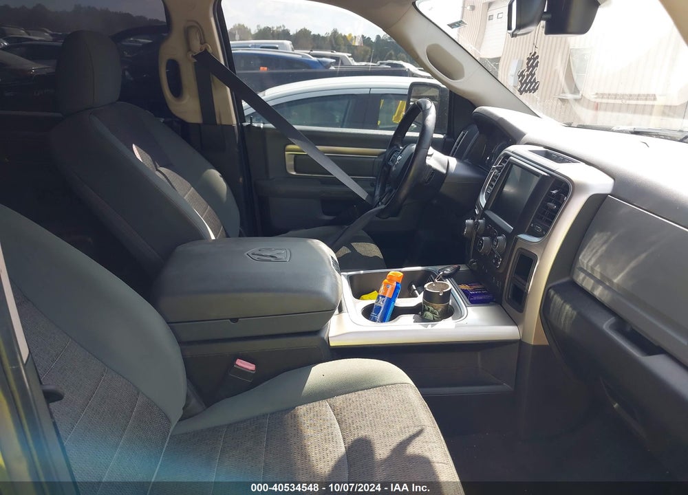 2016 RAM 1500 VIN: 3C6RR6LT3GG292410