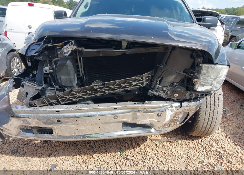 2016 RAM 1500 VIN: 3C6RR6LT3GG292410