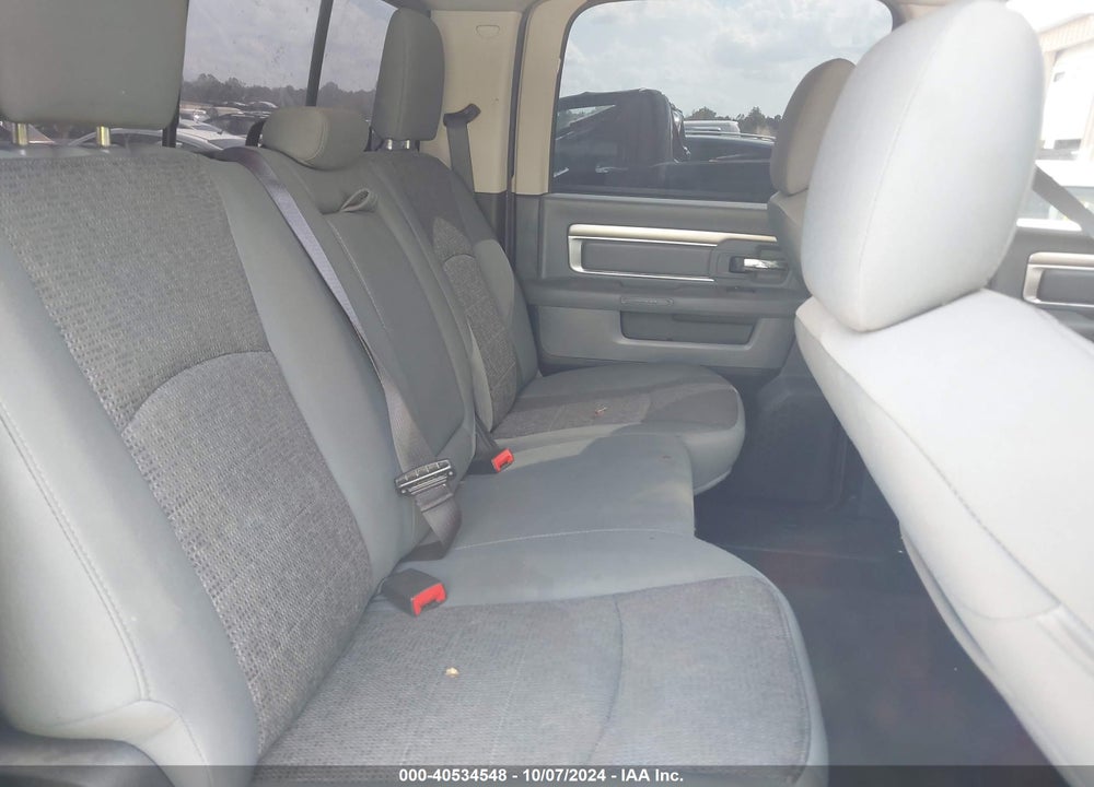 2016 RAM 1500 VIN: 3C6RR6LT3GG292410
