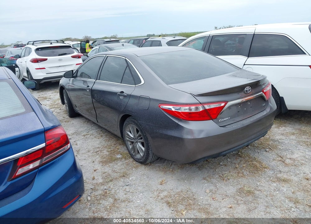 2017 TOYOTA CAMRY SE VIN: 4T1BF1FK1HU745894