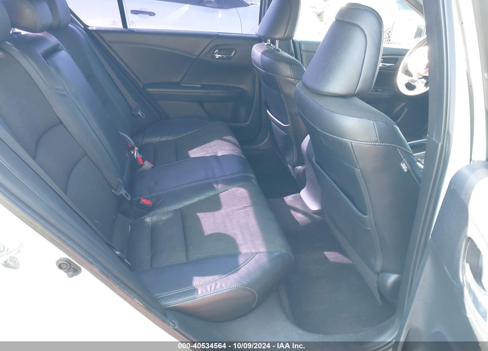 2017 HONDA ACCORD SPORT VIN: 1HGCR2F52HA081978