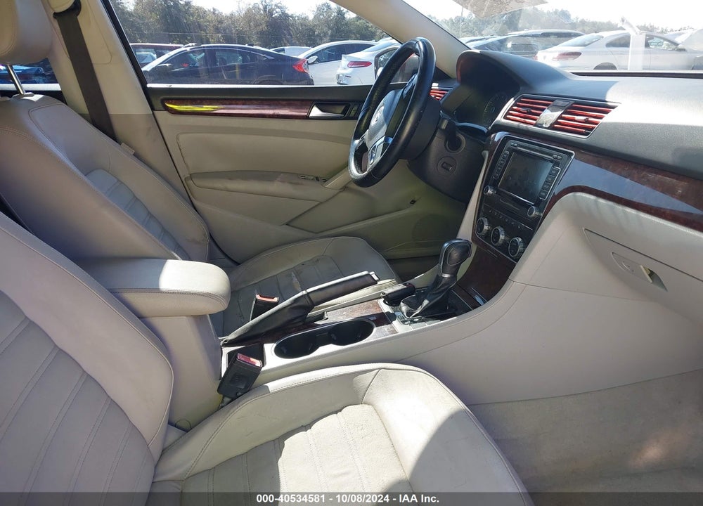 2013 VOLKSWAGEN PASSAT 2.5L SEL PREMIUM VIN: 1VWCH7A34DC075406