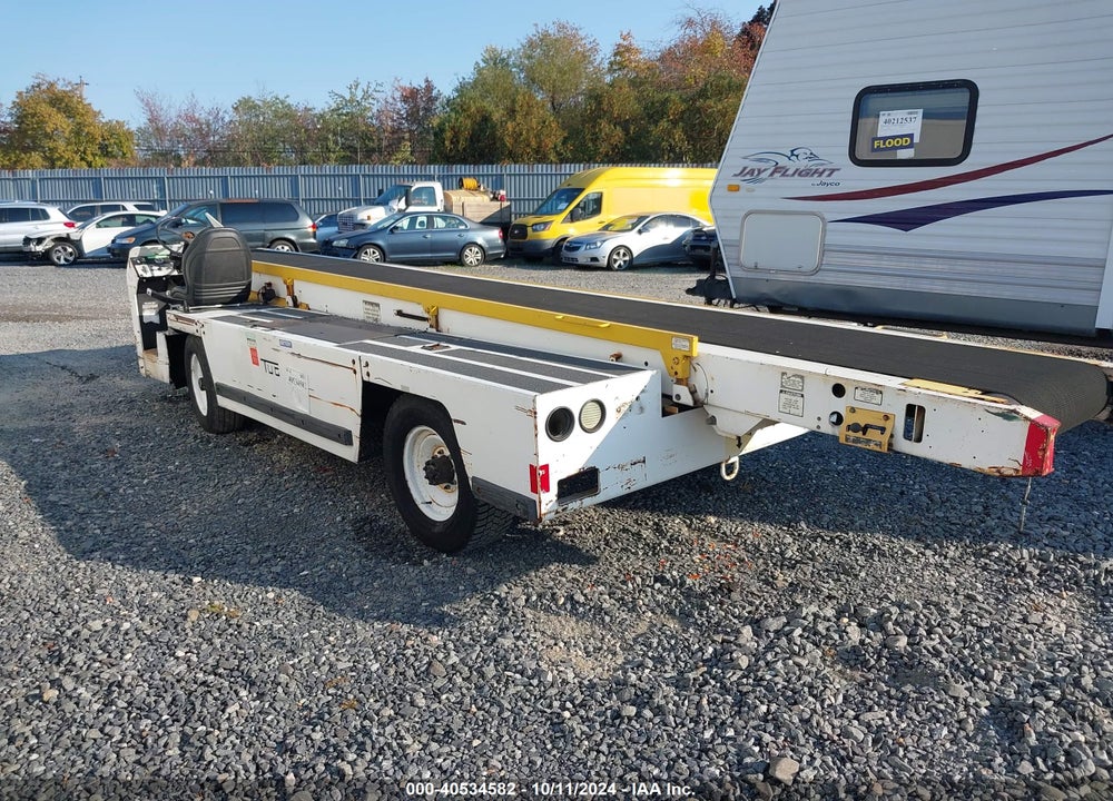 2008 EQUIPMENT BELTLOADER VIN: 00000000000008703