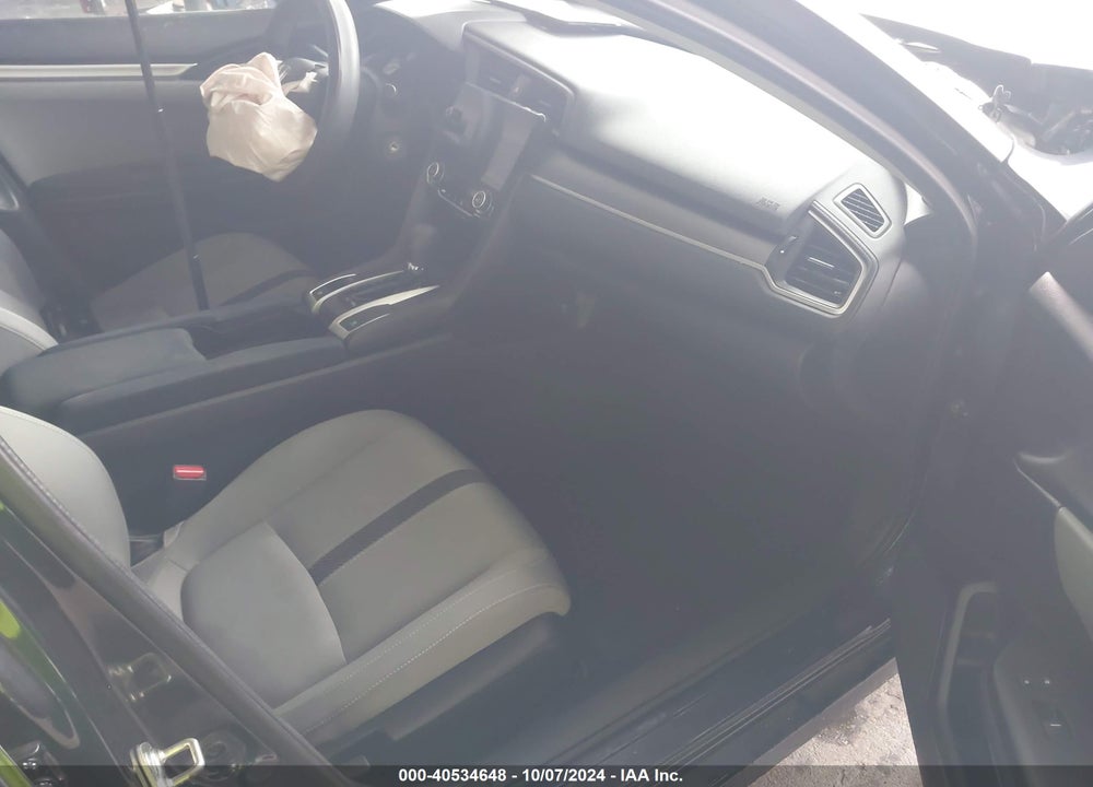 2017 HONDA CIVIC LX VIN: 2HGFC2F58HH542424