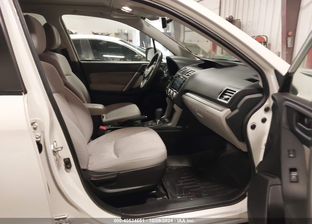 2017 SUBARU FORESTER 2.5I PREMIUM VIN: JF2SJAGC0HH548915
