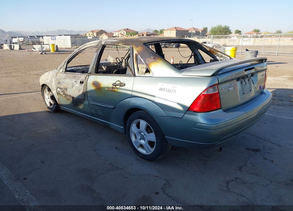 2005 FORD FOCUS ZX4 VIN: 1FAHP34N05W253674