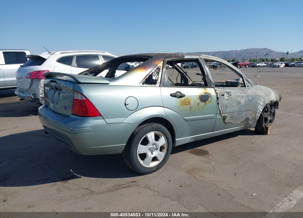 2005 FORD FOCUS ZX4 VIN: 1FAHP34N05W253674