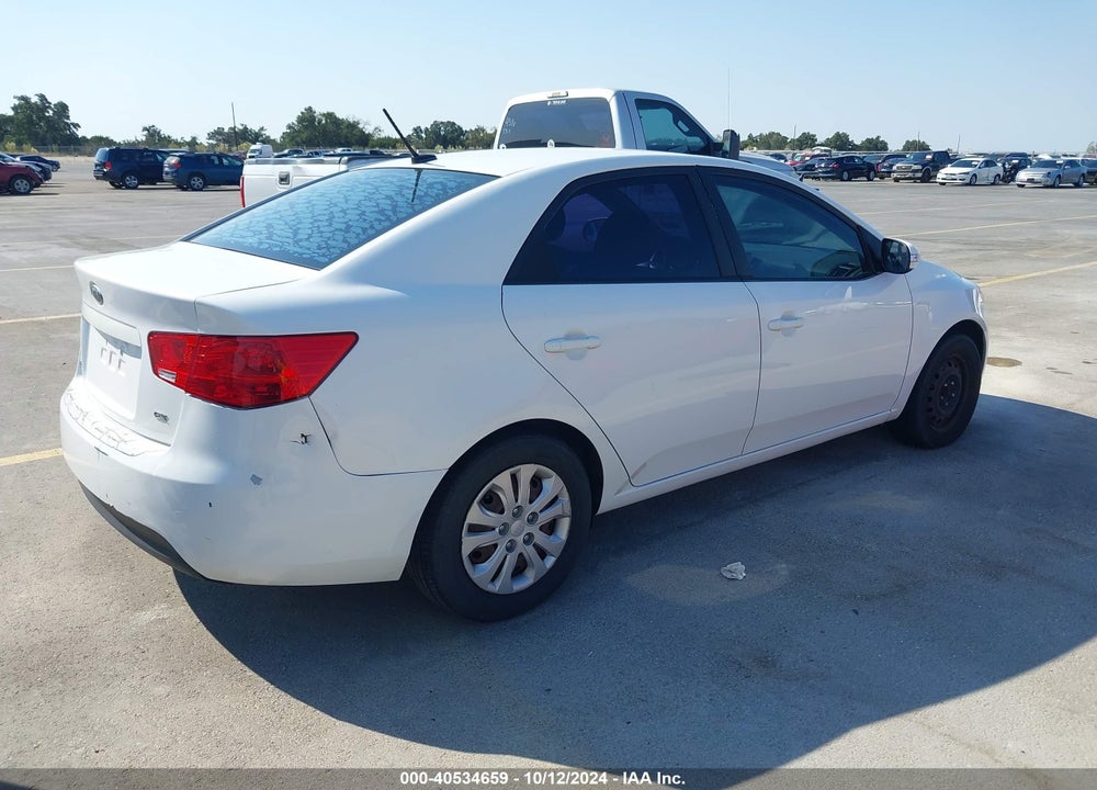 2010 KIA FORTE VIN: KNAFU4A21A5848489