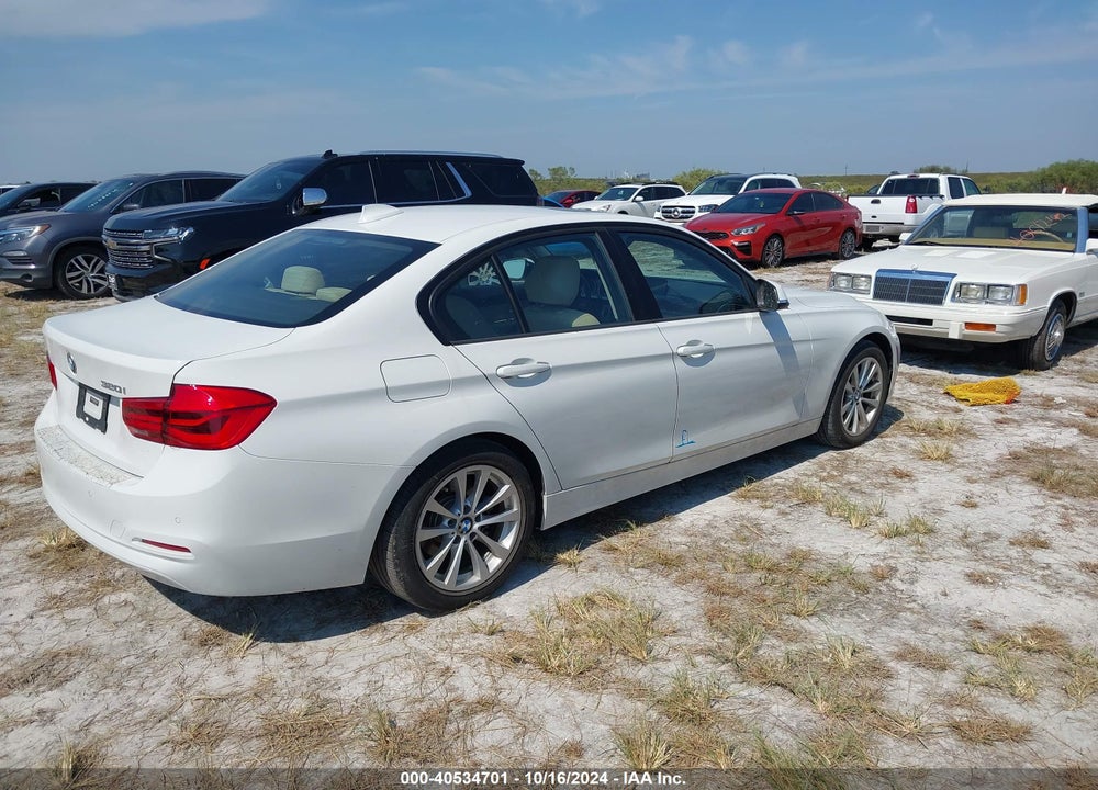 2018 BMW 320I VIN: WBA8A9C59JAH14300
