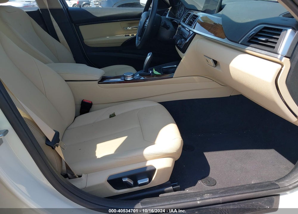 2018 BMW 320I VIN: WBA8A9C59JAH14300