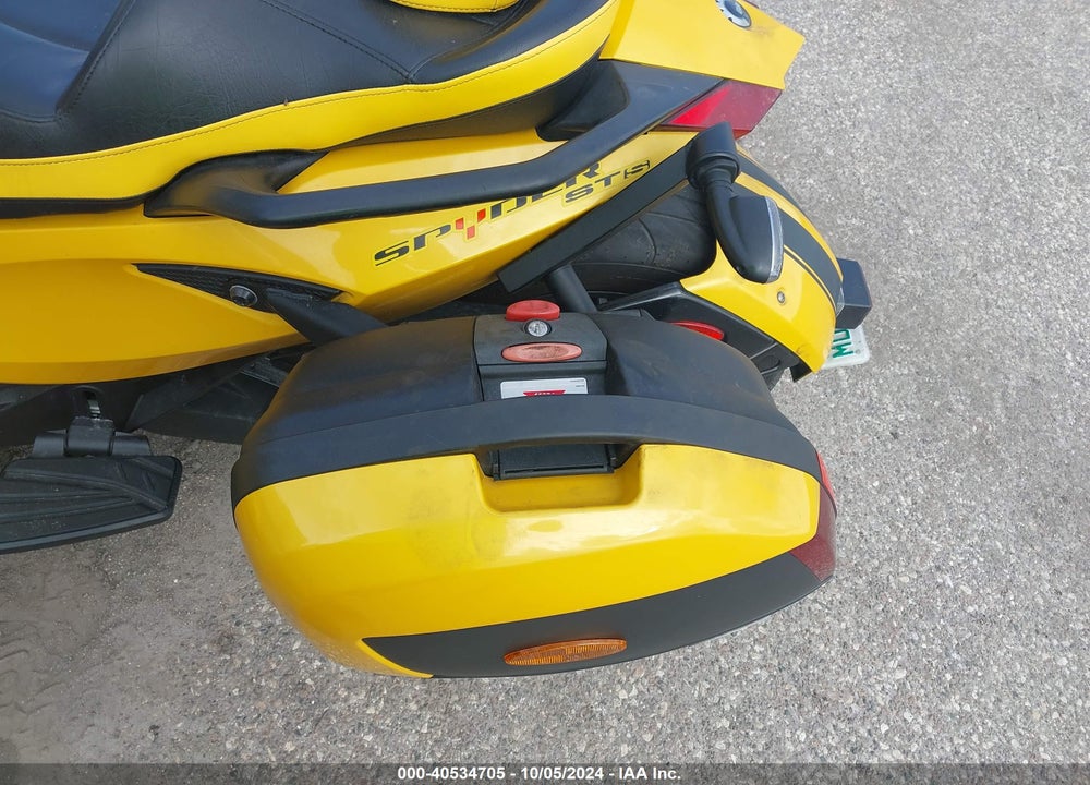 2013 CAN-AM SPYDER ROADSTER ST/STS/ST LIMITED VIN: 2BXNCBC11DV000931