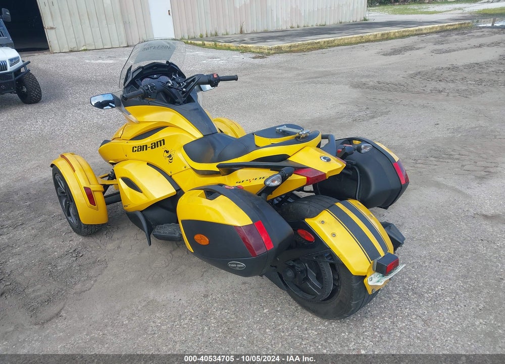 2013 CAN-AM SPYDER ROADSTER ST/STS/ST LIMITED VIN: 2BXNCBC11DV000931