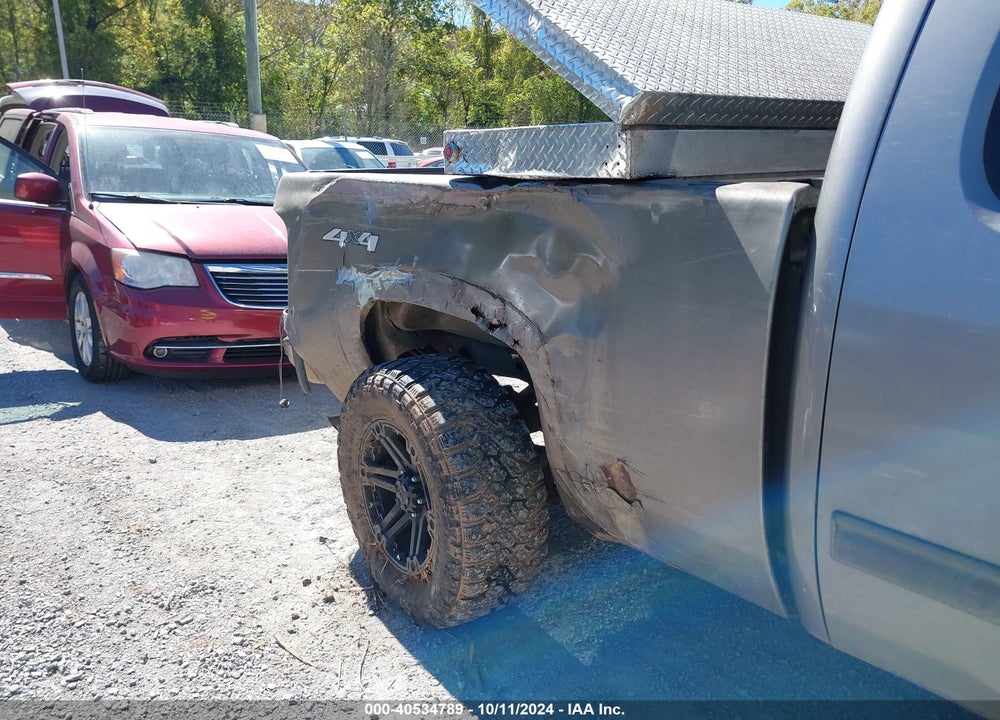 2009 CHEVROLET SILVERADO 1500 LT VIN: 1GCEK290X9Z151192