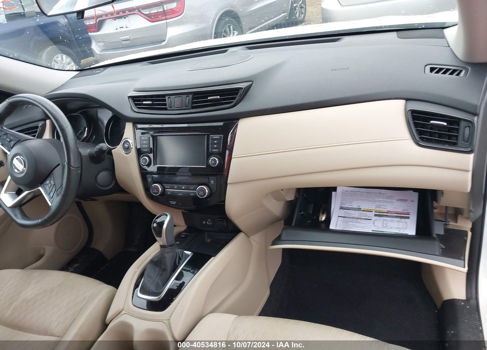2019 NISSAN ROGUE SV VIN: JN8AT2MV9KW400091