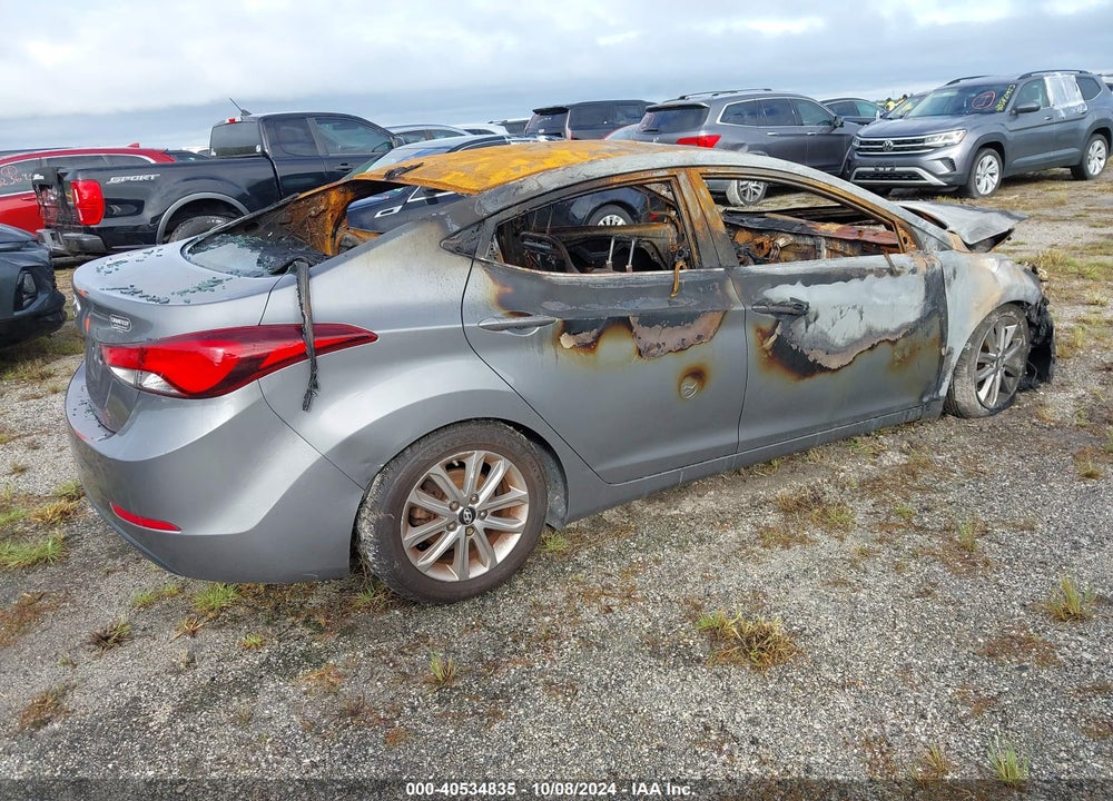 2014 HYUNDAI ELANTRA SE VIN: 5NPDH4AE7EH479670