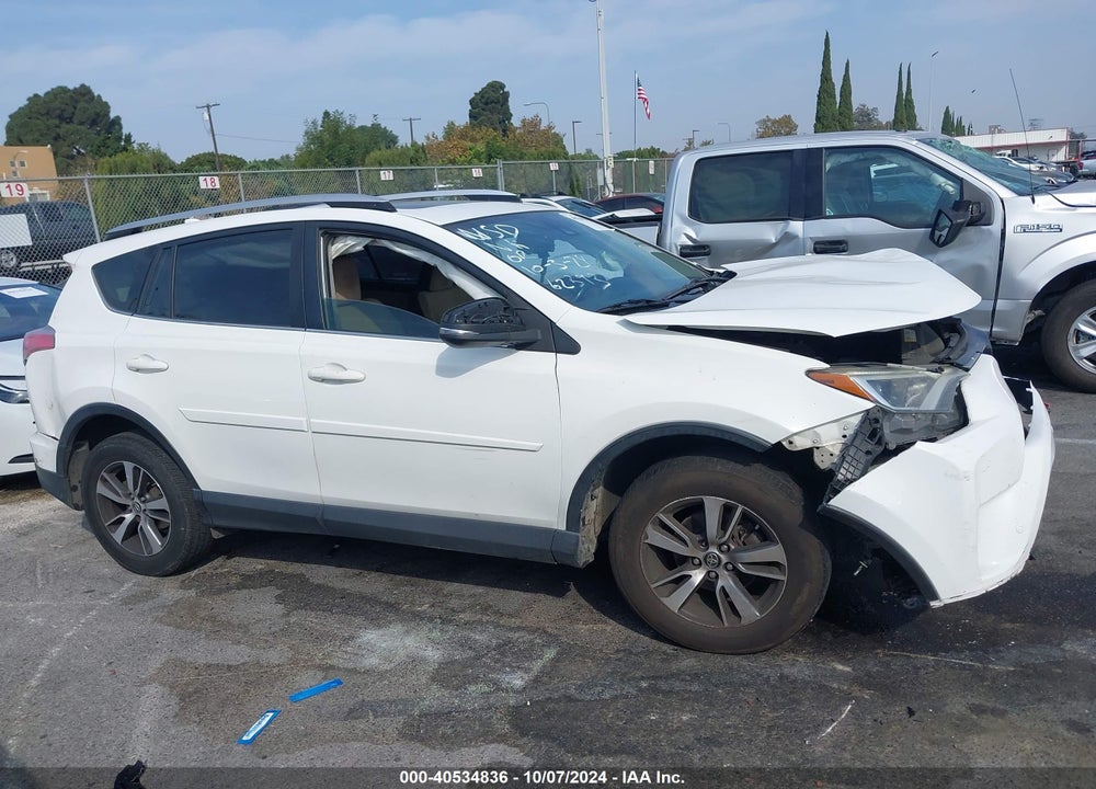 2016 TOYOTA RAV4 XLE VIN: JTMWFREV8GJ083554