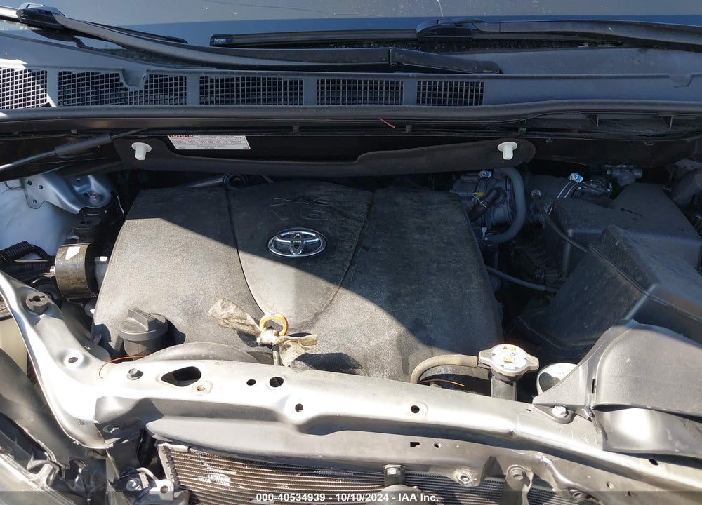 2019 TOYOTA SIENNA XLE PREMIUM 8 PASSENGER VIN: 5TDYZ3DC1KS983821