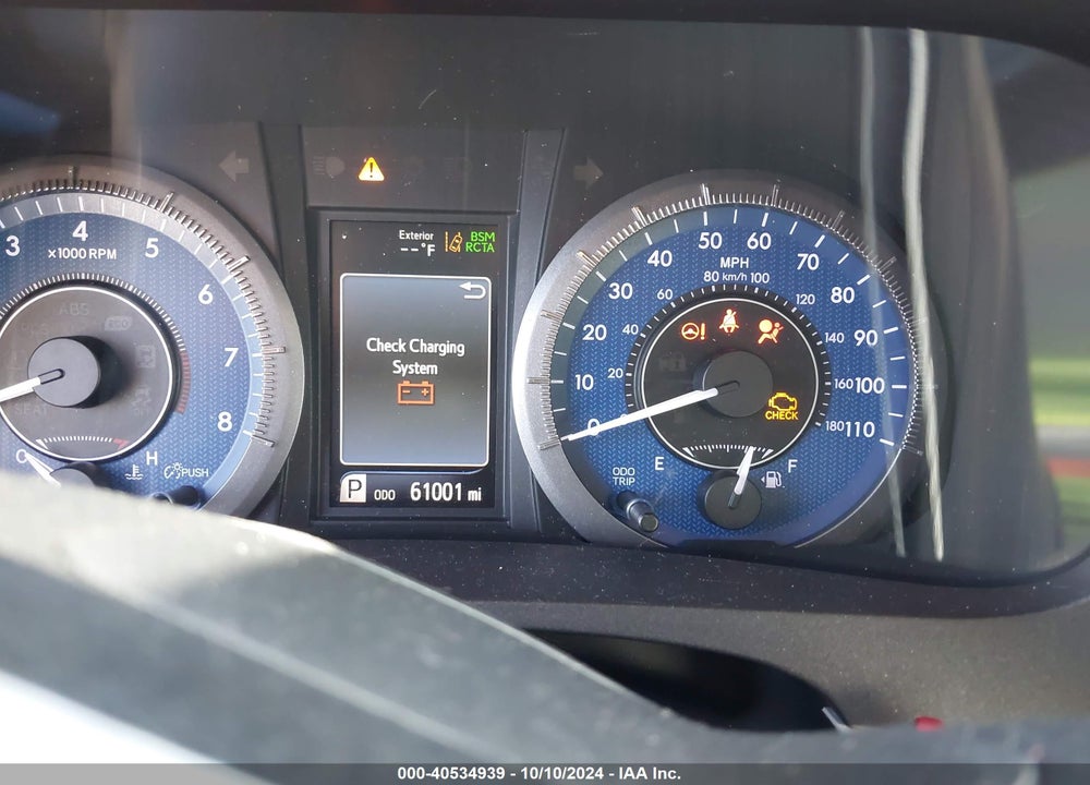 2019 TOYOTA SIENNA XLE PREMIUM 8 PASSENGER VIN: 5TDYZ3DC1KS983821
