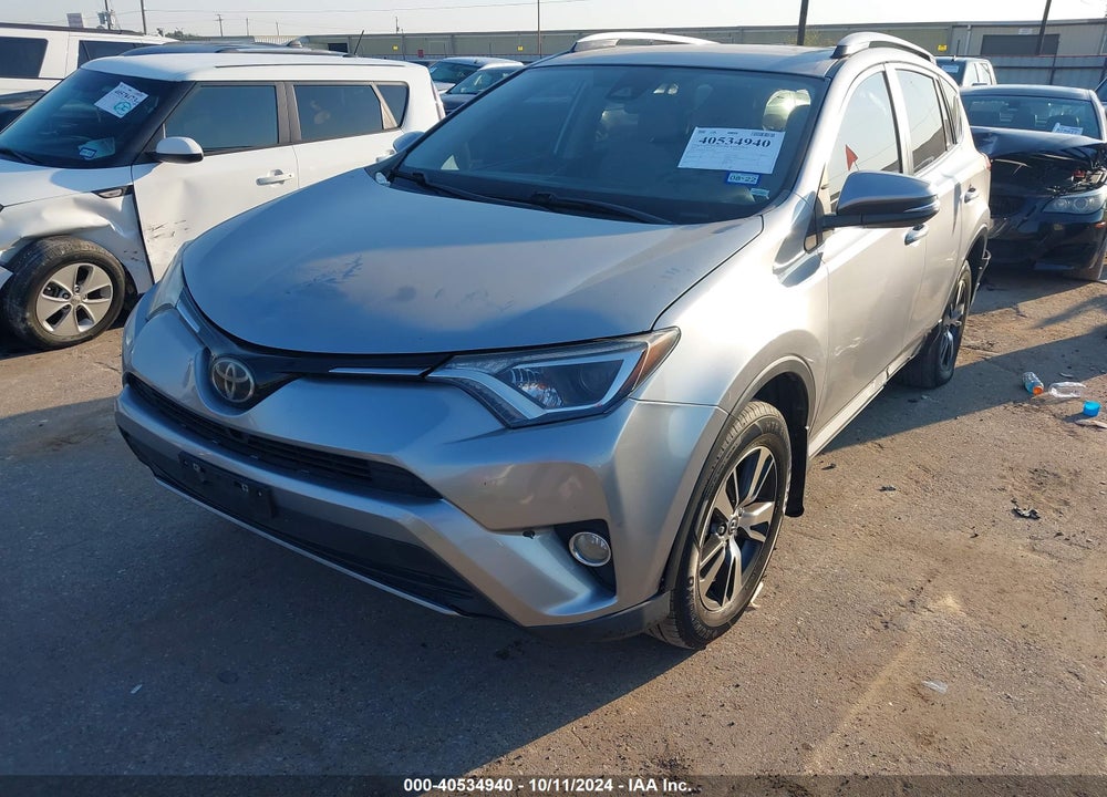 2017 TOYOTA RAV4 XLE VIN: 2T3WFREV3HW366852