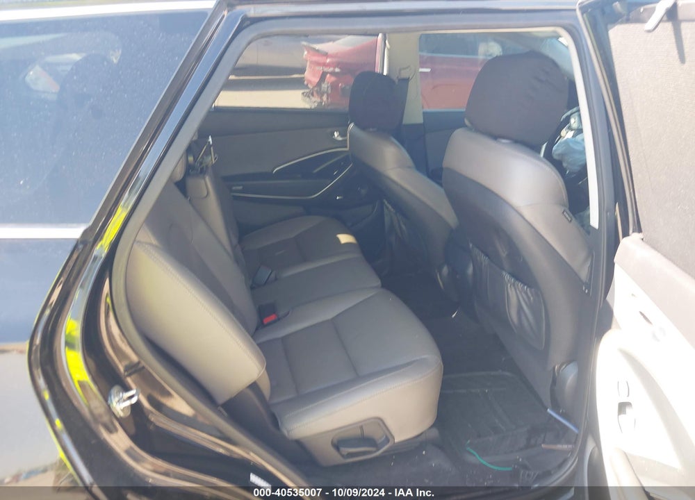 2018 HYUNDAI SANTA FE VIN: KM8SR4HF0JU283147