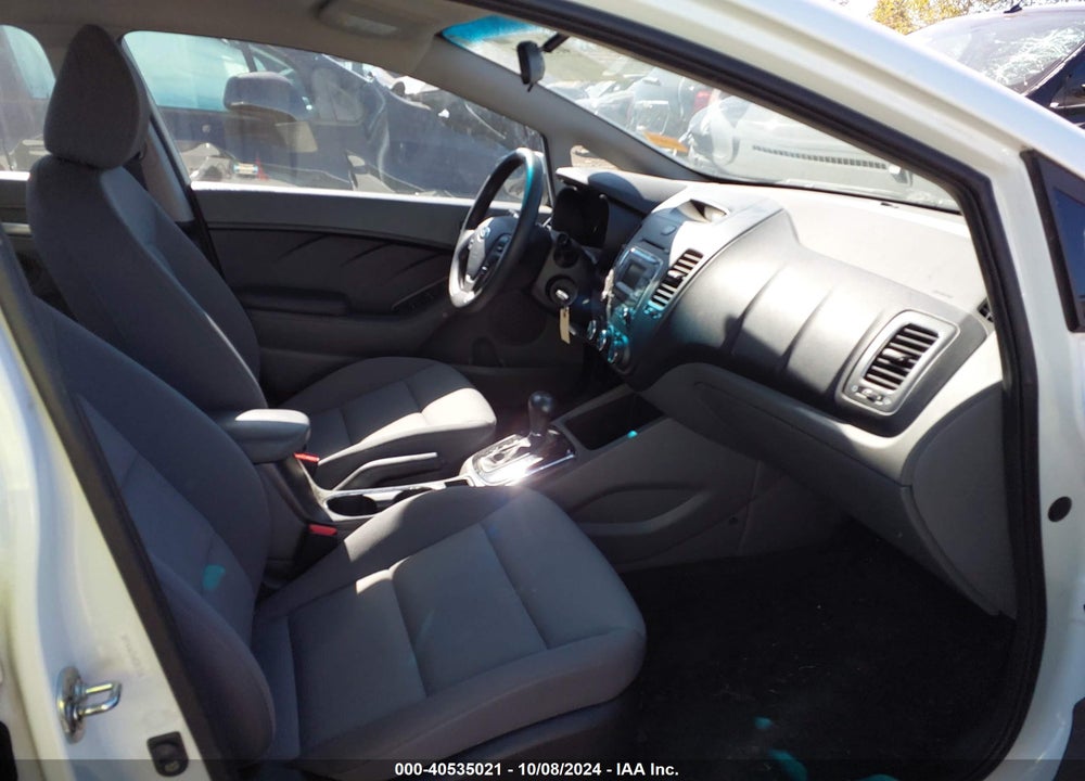 2017 KIA FORTE LX VIN: 3KPFK4A76HE081516