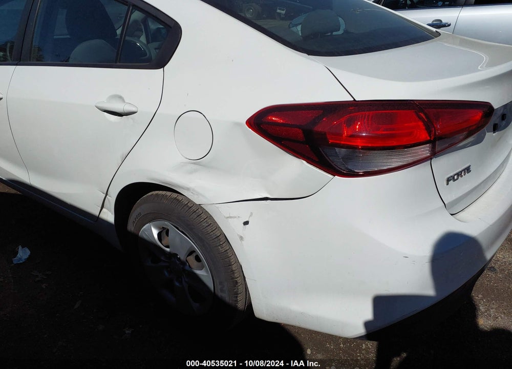 2017 KIA FORTE LX VIN: 3KPFK4A76HE081516