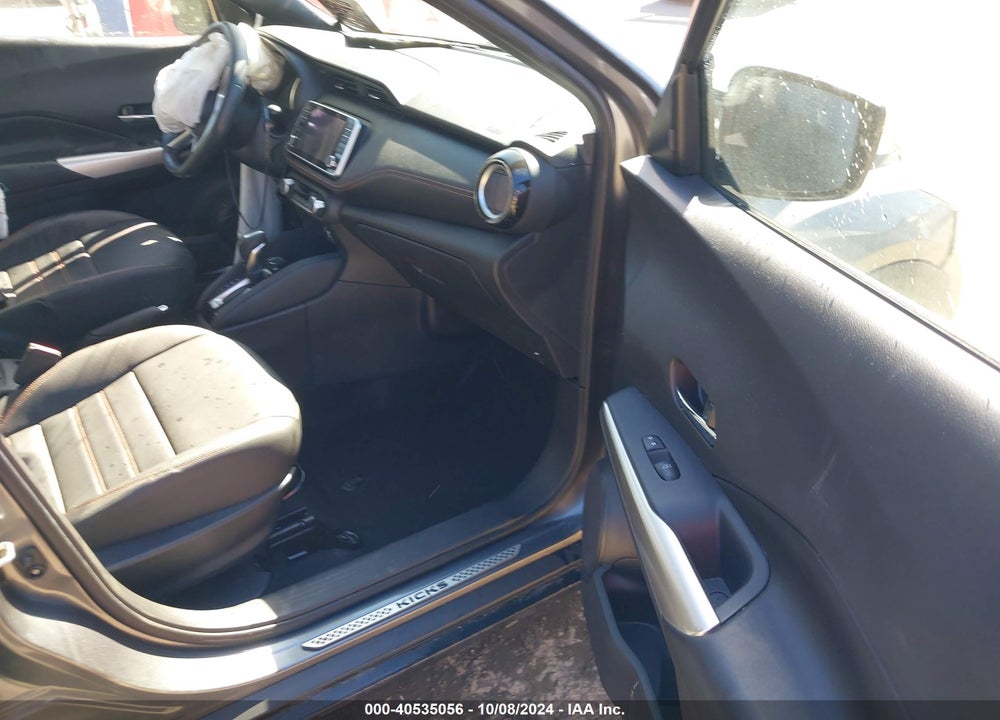 2019 NISSAN KICKS SR VIN: 3N1CP5CU1KL521158