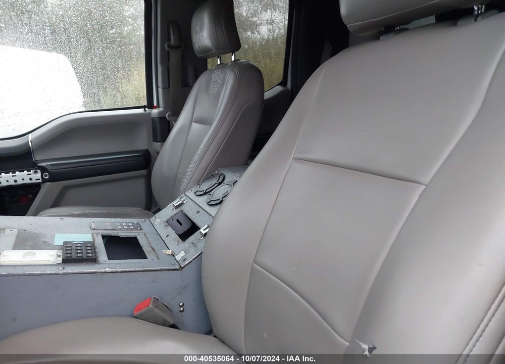 2017 FORD F-550 CHASSIS XLT VIN: 1FD0X5HT8HEB80992